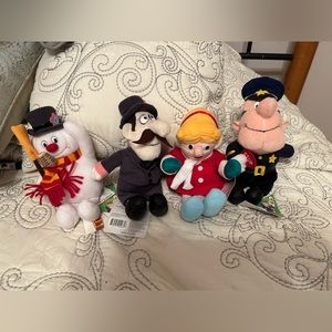 CVS BEANIES. 1999 FROSTY EDITION (4 pieces)